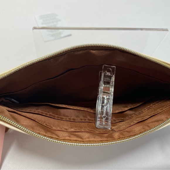 Pusheen Cream and Brown Dessert Print Wristlet - Picture 4 of 5